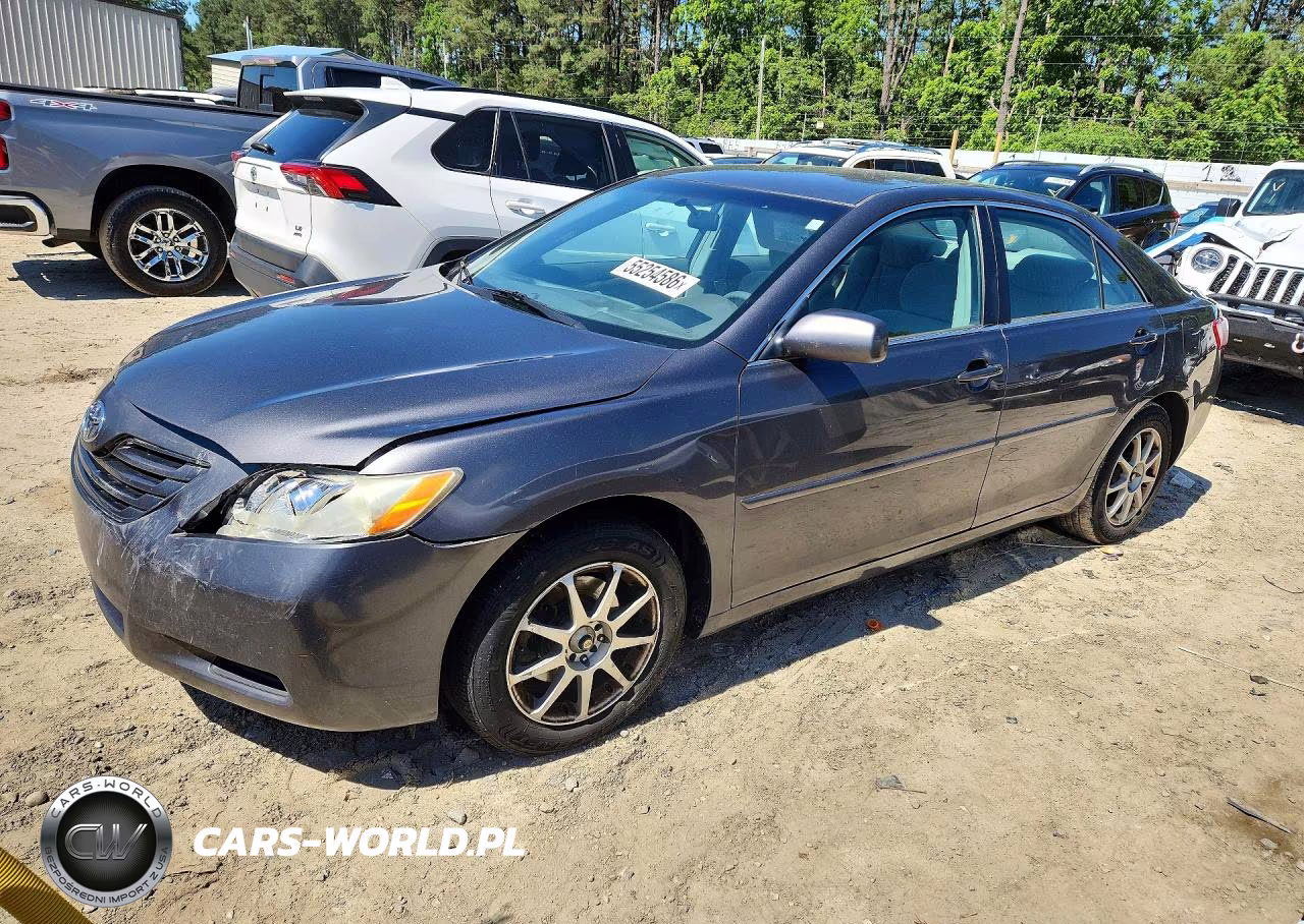 2009 Toyota Camry Le – zdjęcie 1 z 12