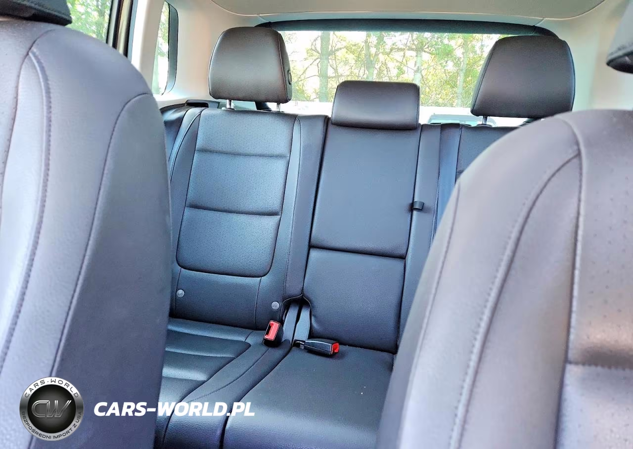 2016 Volkswagen Tiguan S-Se-Sel-R-Line VIN:WVGBV7AX0GW616198 - 10