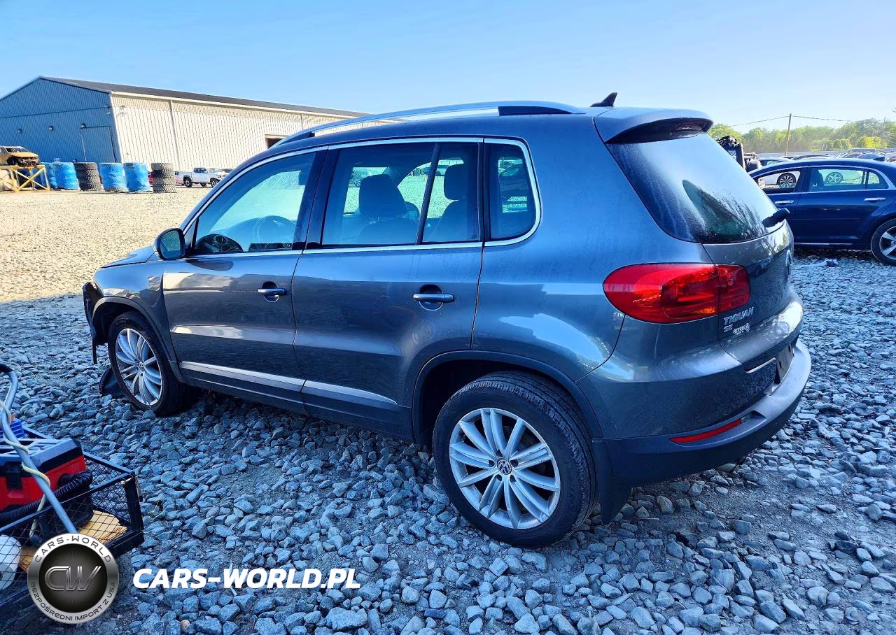 2016 Volkswagen Tiguan S-Se-Sel-R-Line VIN:WVGBV7AX0GW616198 - 2