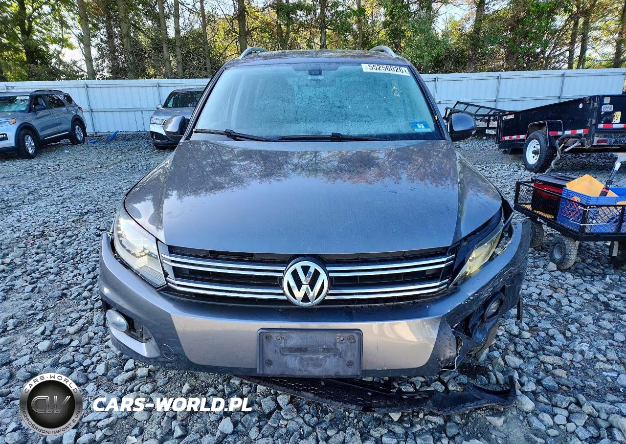 2016 Volkswagen Tiguan S-Se-Sel-R-Line VIN:WVGBV7AX0GW616198 - 5