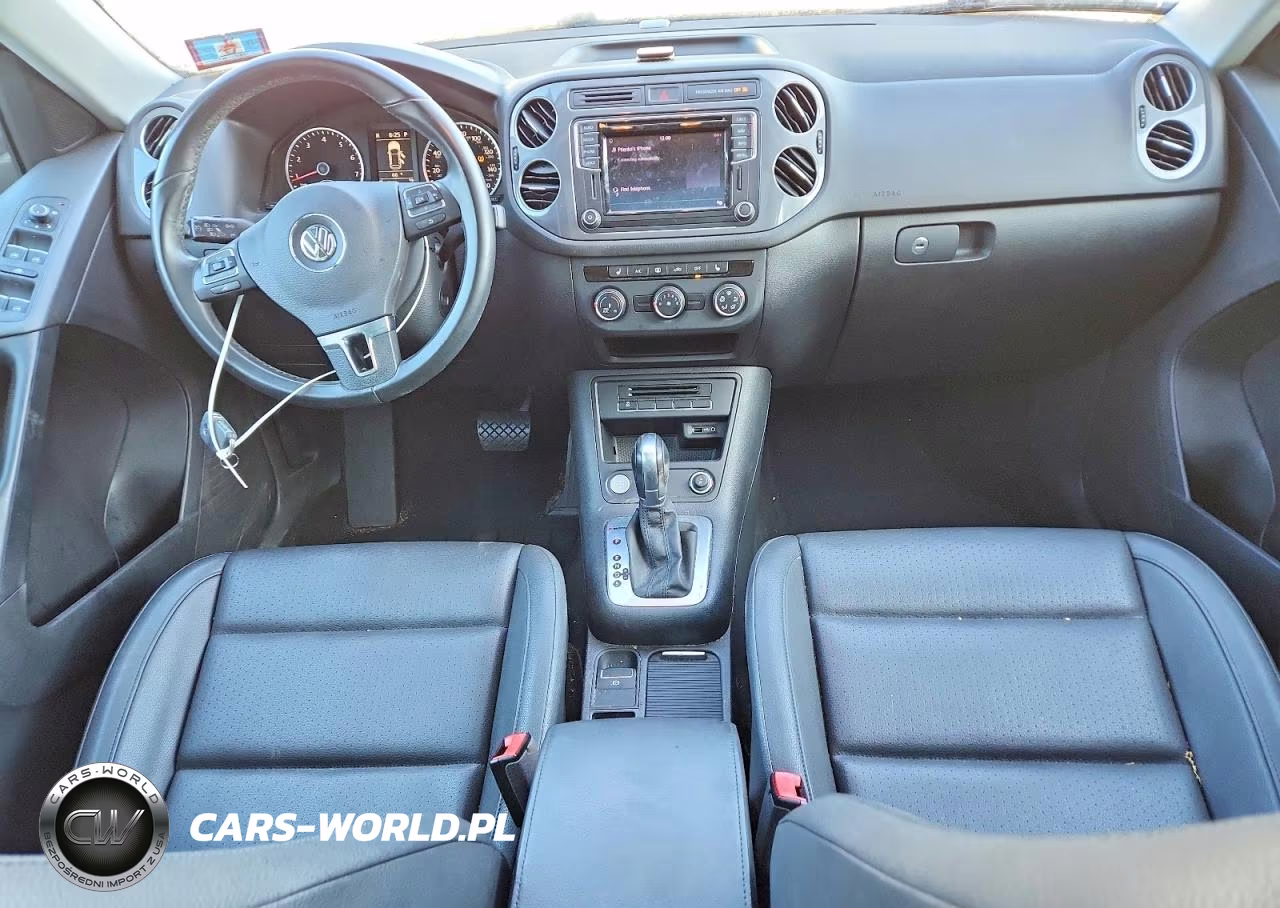 2016 Volkswagen Tiguan S-Se-Sel-R-Line VIN:WVGBV7AX0GW616198 - 8