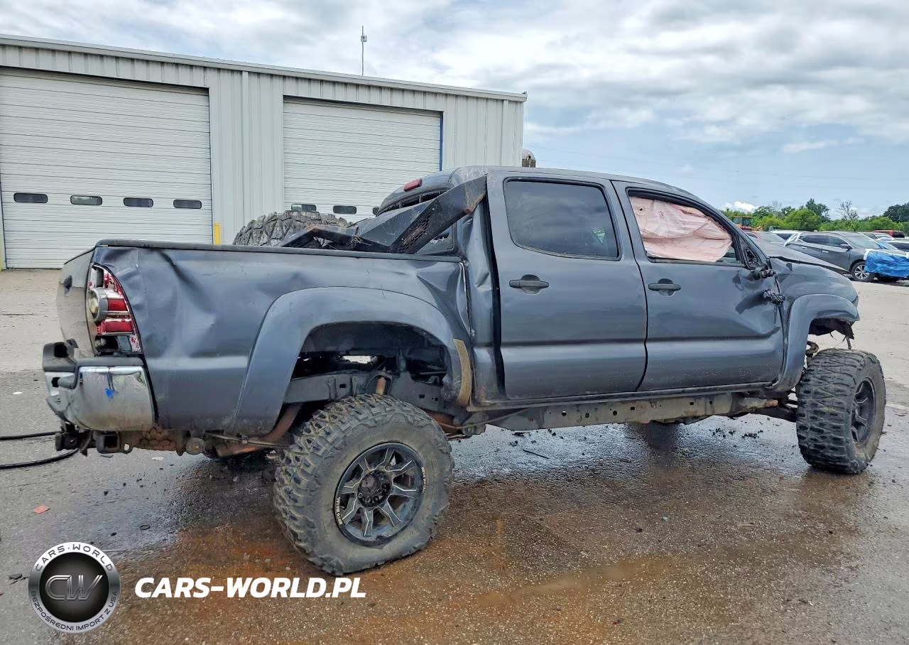 2010 Toyota Tacoma Double Cab VIN:5TELU4ENXAZ707055 - 3