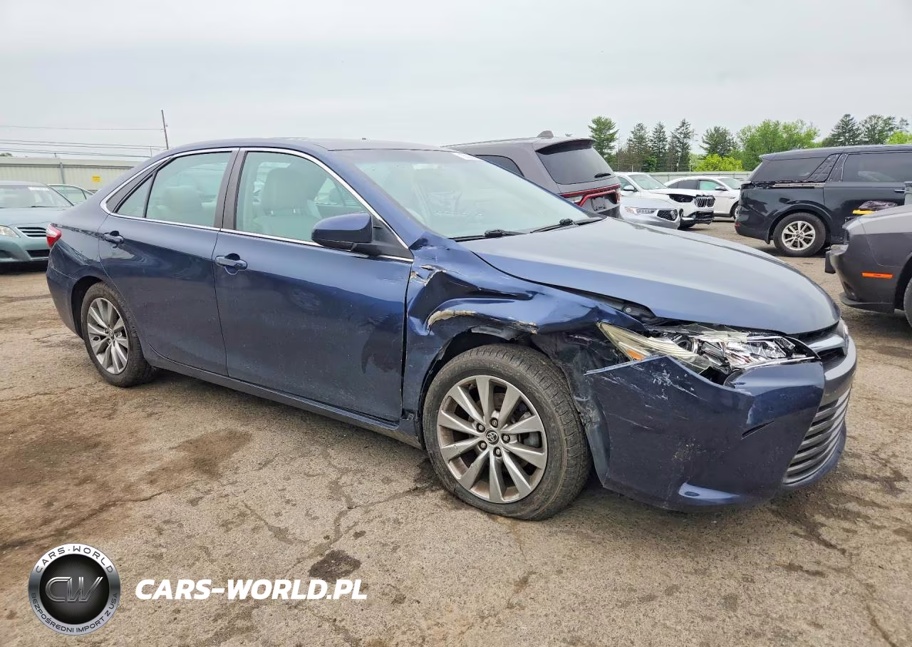 2015 Toyota Camry Xle VIN:4T1BF1FK2FU981239 - 4