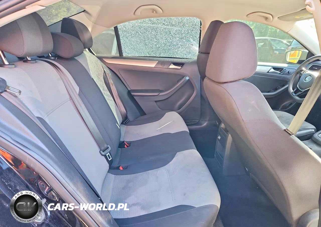 2018 Volkswagen Jetta S VIN:3VW2B7AJXJM255897 - 10