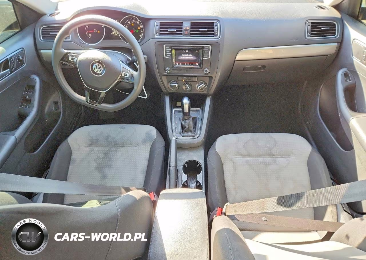 2018 Volkswagen Jetta S VIN:3VW2B7AJXJM255897 - 8