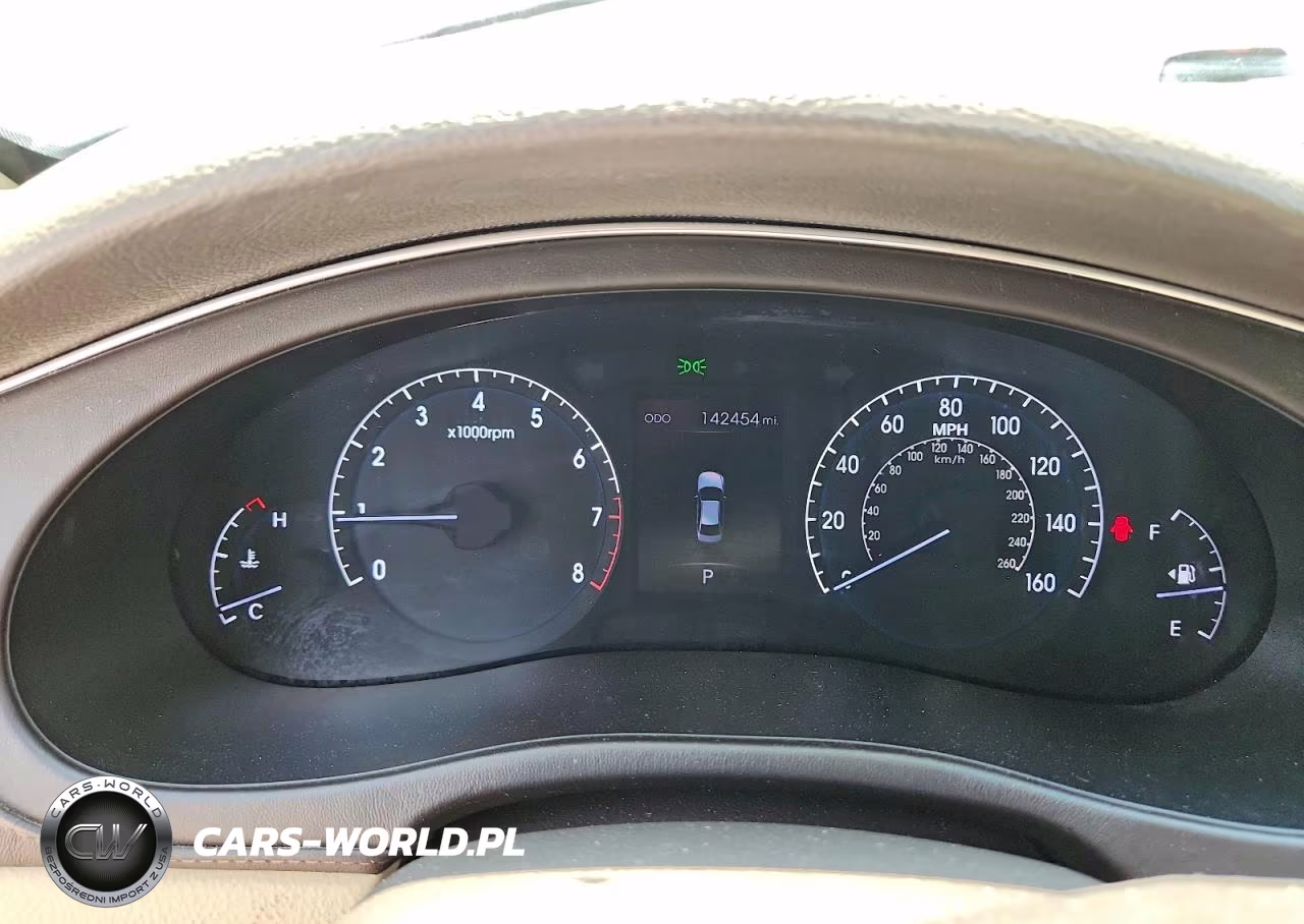 2012 Hyundai Genesis 3.8L VIN:KMHGC4DDXCU165055 - 9