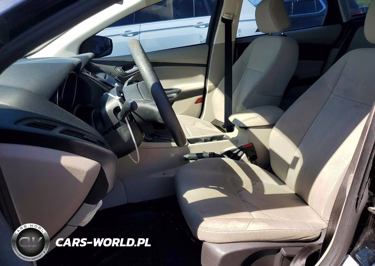2016 Ford Focus Se VIN:1FADP3K26GL270135 - 7
