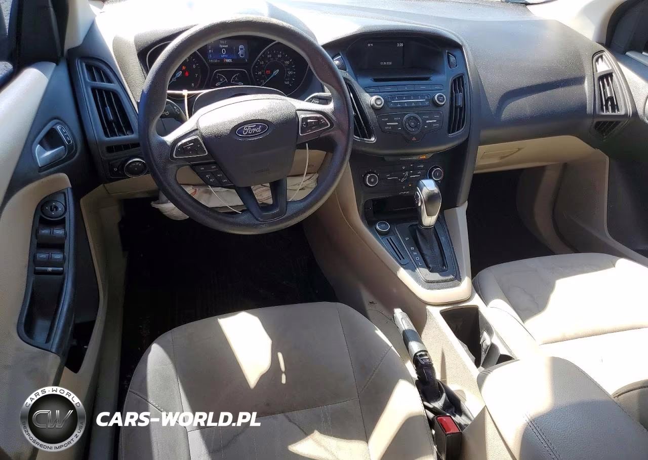 2016 Ford Focus Se VIN:1FADP3K26GL270135 - 8