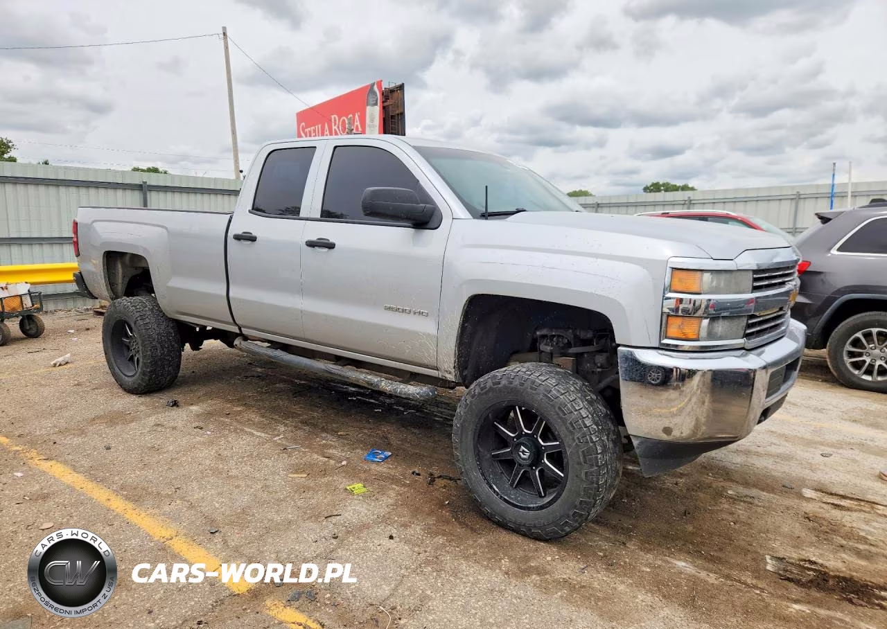2015 Chevrolet Silverado K2500 Heavy Duty VIN:1GC2KUEG9FZ517835 - 4