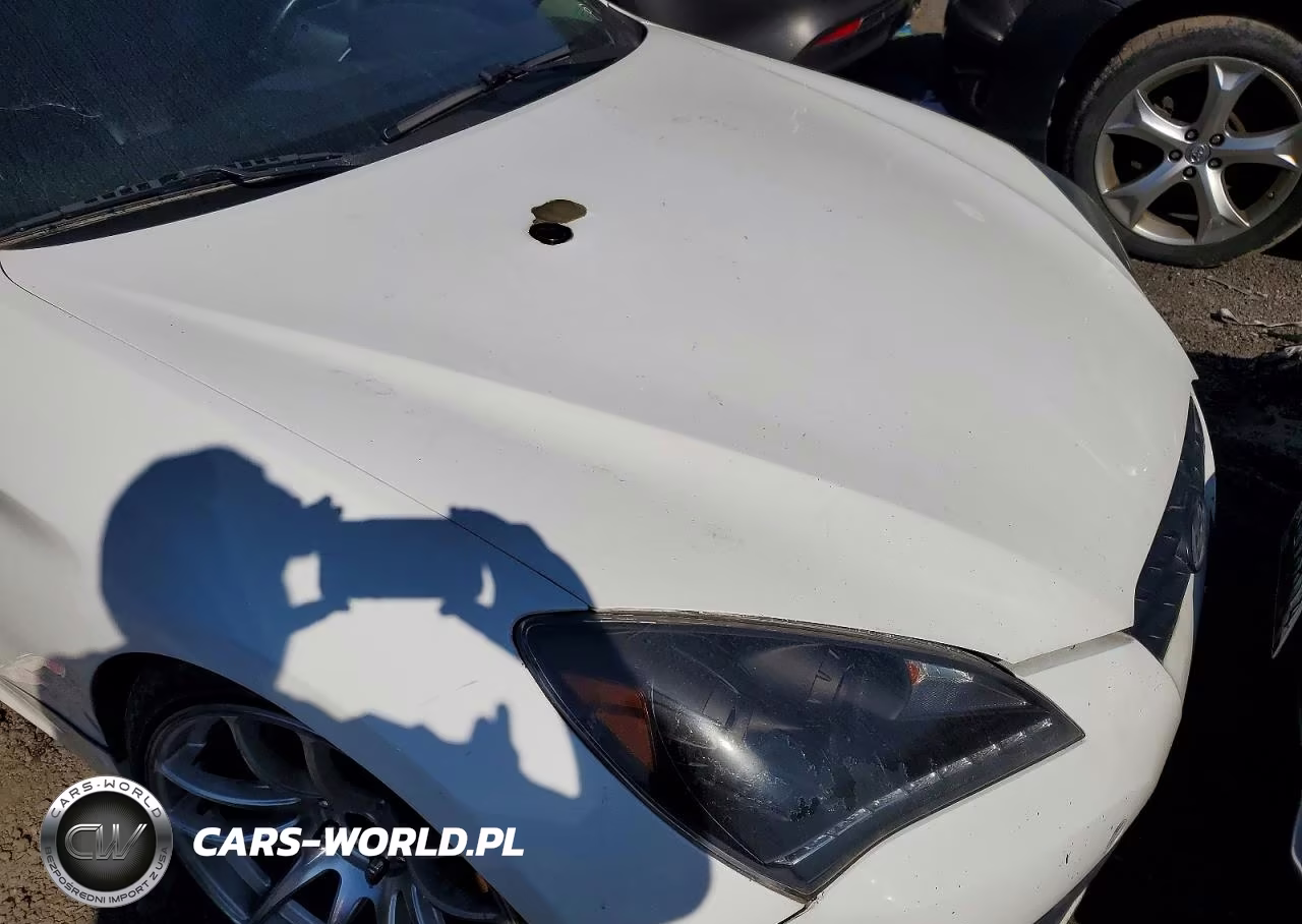 2010 Hyundai Genesis Coupe 2.0T VIN:KMHHT6KD6AU013452 - 11