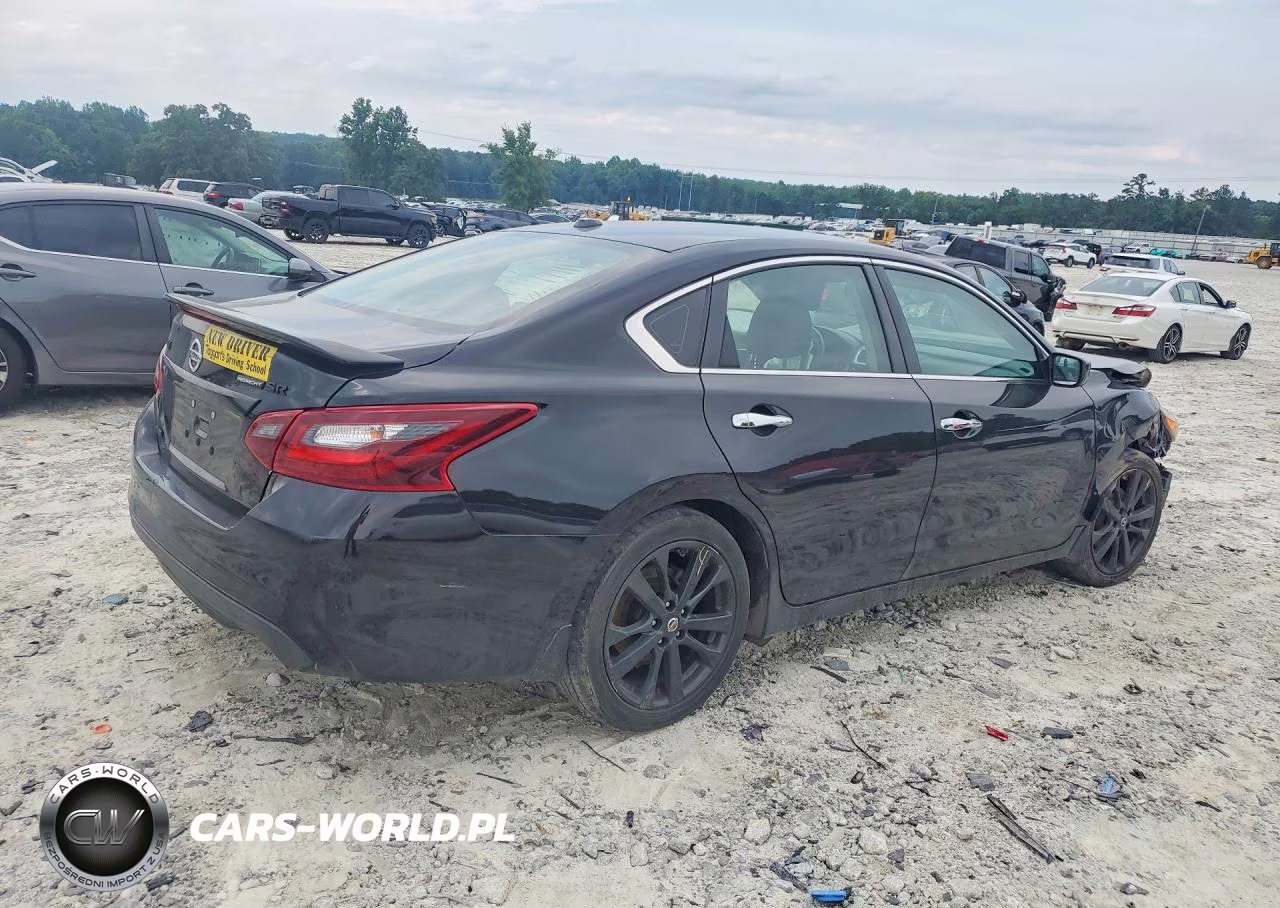 2018 Nissan Altima 2.5 Sr VIN:1N4AL3AP4JC277572 - 3