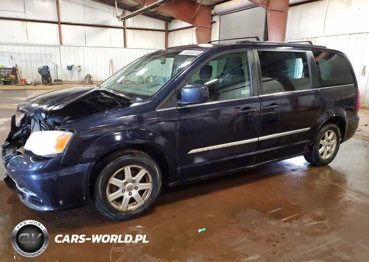 2011 Chrysler Town & Country Touring