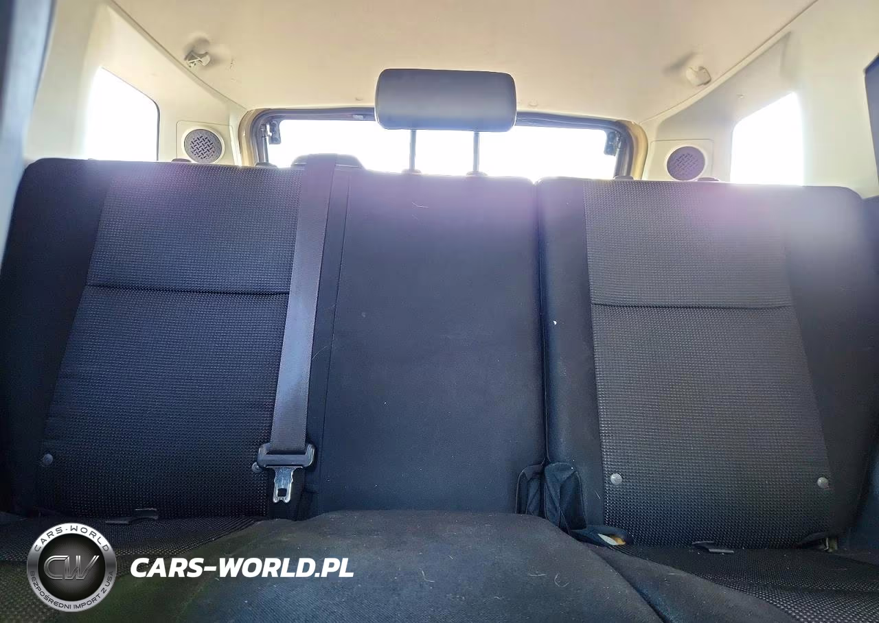 2011 Toyota Fj Cruiser Base VIN:JTEZU4BF4BK011672 - 10