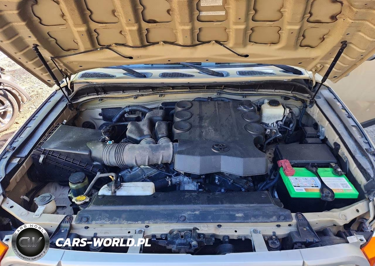 2011 Toyota Fj Cruiser Base VIN:JTEZU4BF4BK011672 - 12