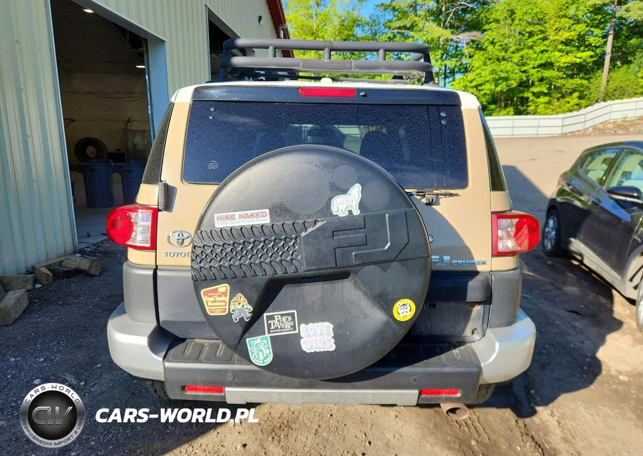 2011 Toyota Fj Cruiser Base VIN:JTEZU4BF4BK011672 - 6