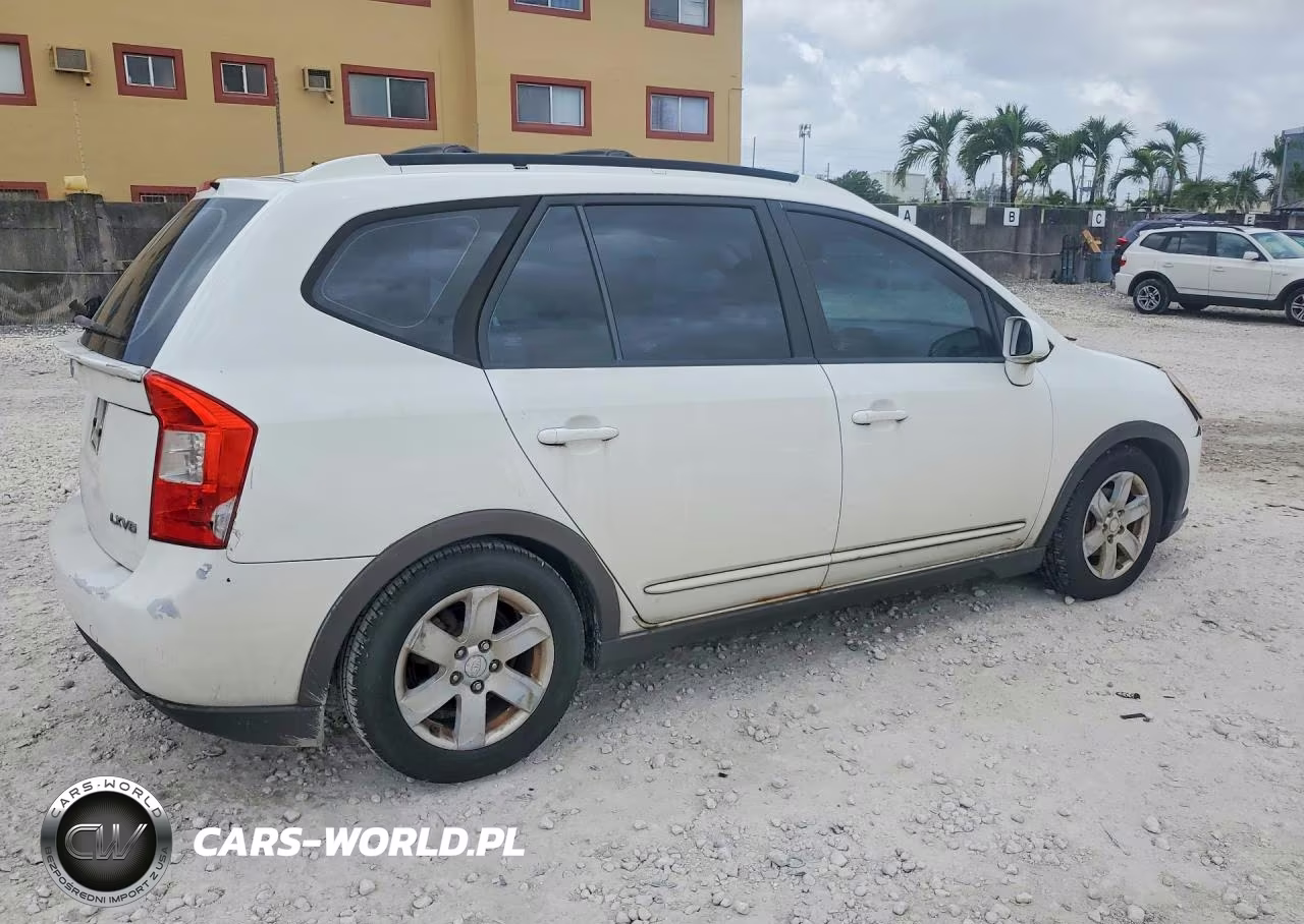 2007 Kia Rondo Lx VIN:KNAFG526177052725 - 3