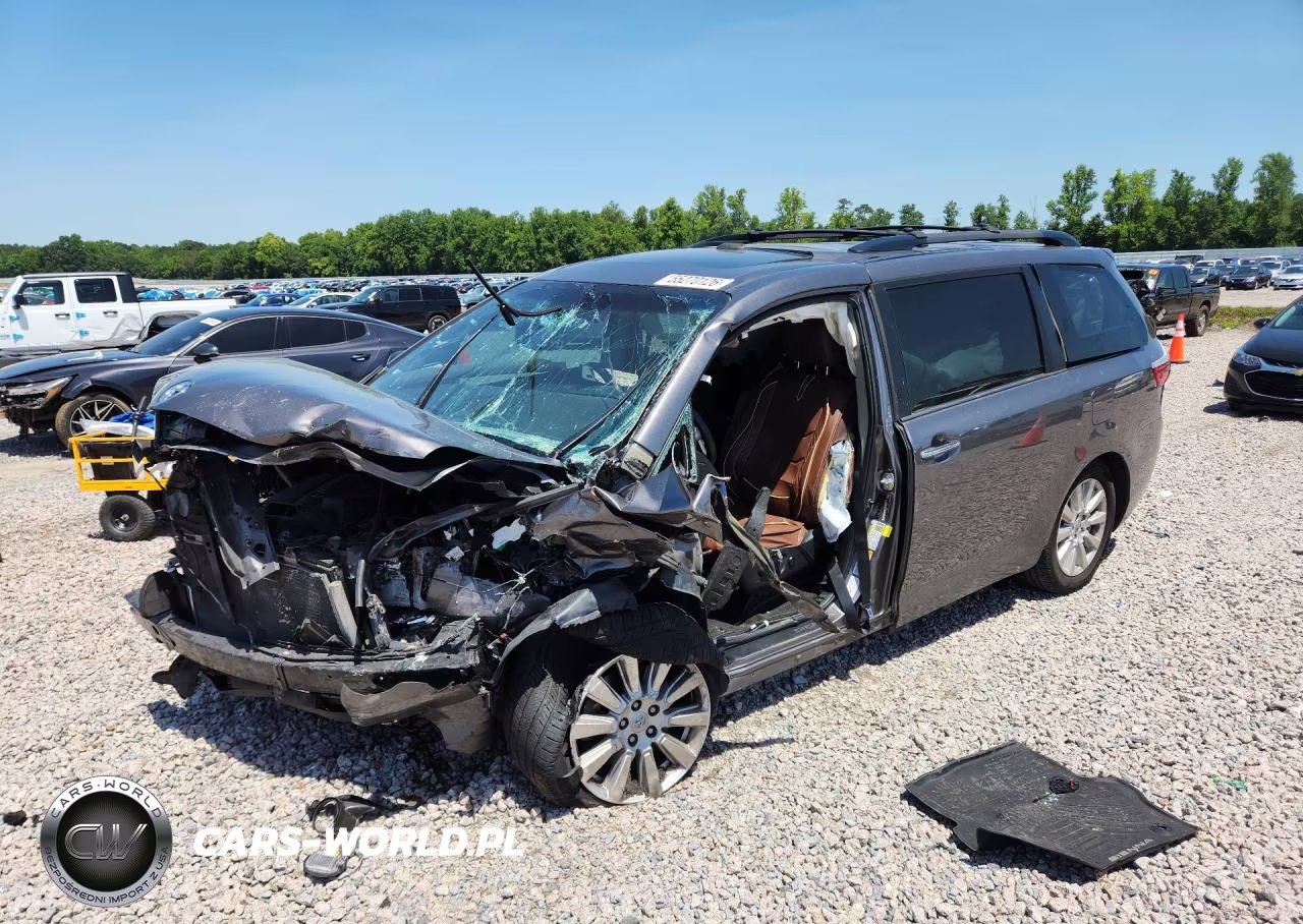 2017 Toyota Sienna Limited Premium 7-Passenger