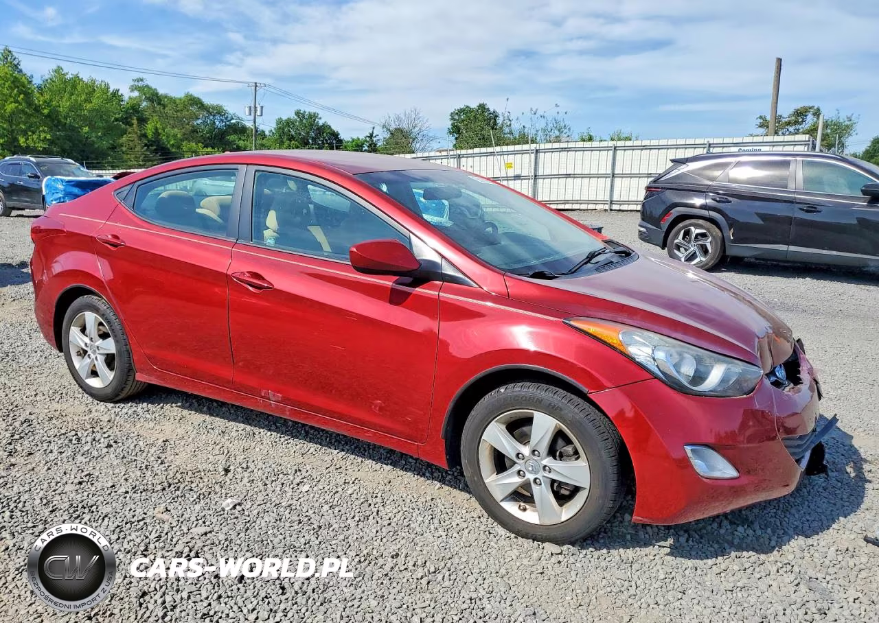 2013 Hyundai Elantra Gls VIN:5NPDH4AEXDH448315 - 4
