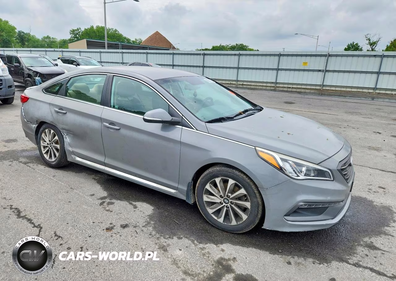 2016 Hyundai Sonata Sport VIN:5NPE34AF4GH435401 - 4