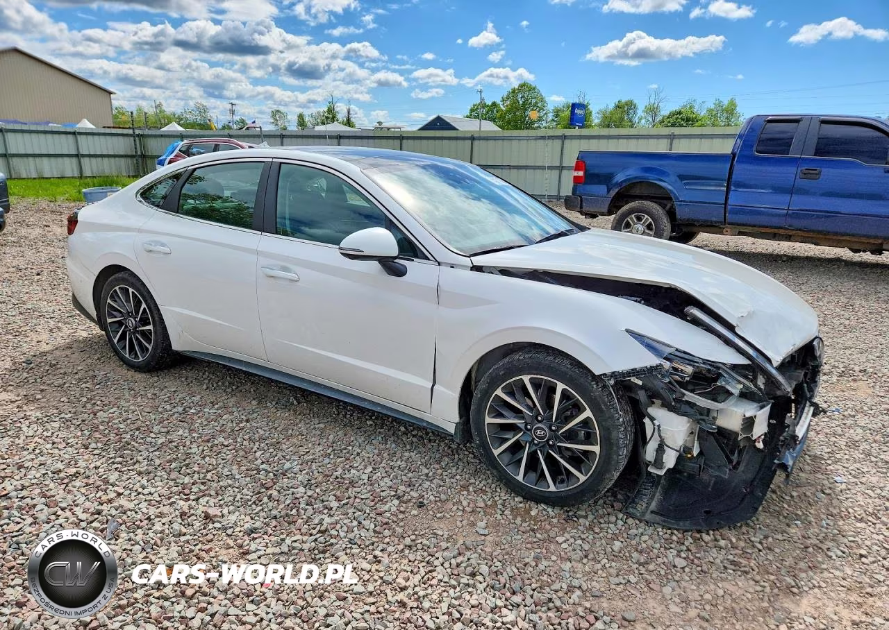 2023 Hyundai Sonata Limited VIN:KMHL34J21PA251041 - 4