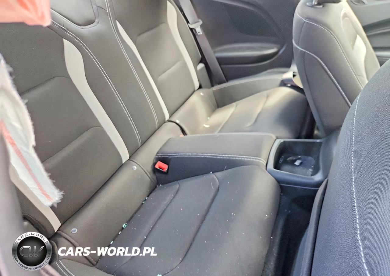 2020 Chevrolet Camaro Ls VIN:1G1FB1RX3L0143189 - 10