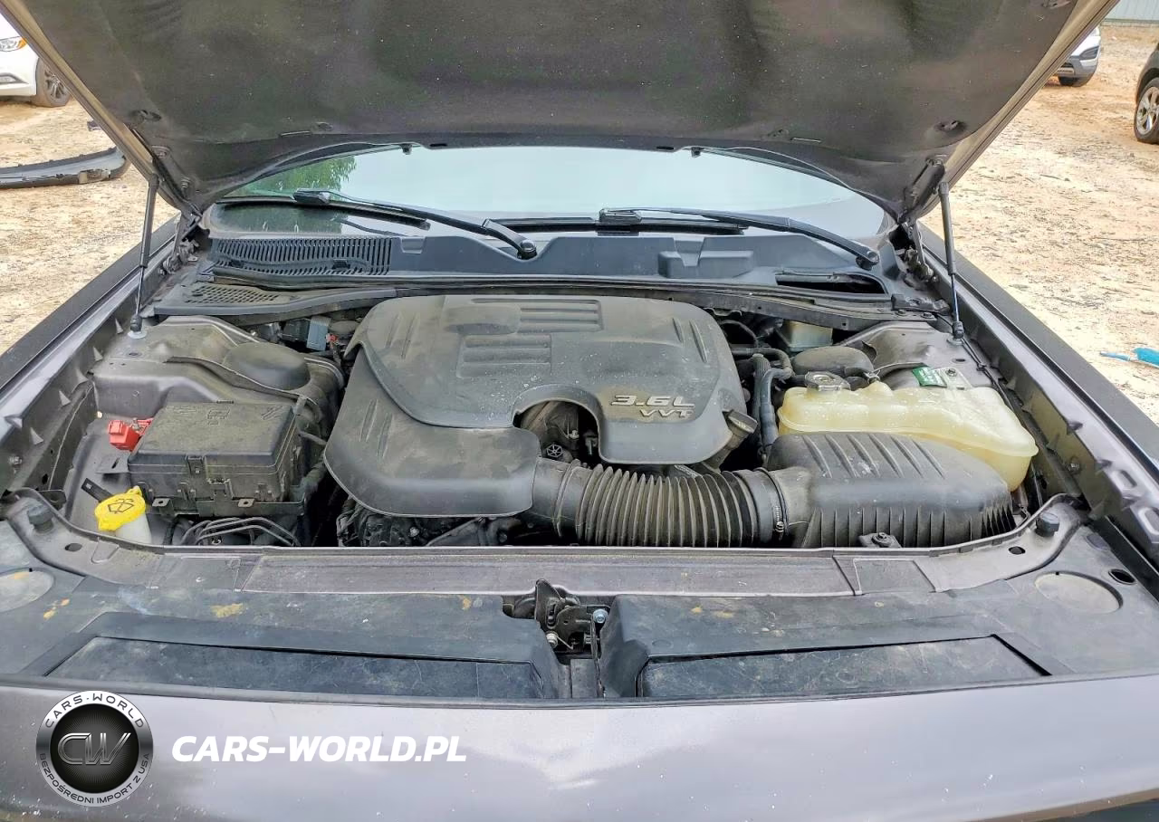 2018 Dodge Challenger Sxt VIN:2C3CDZAG5JH131606 - 11