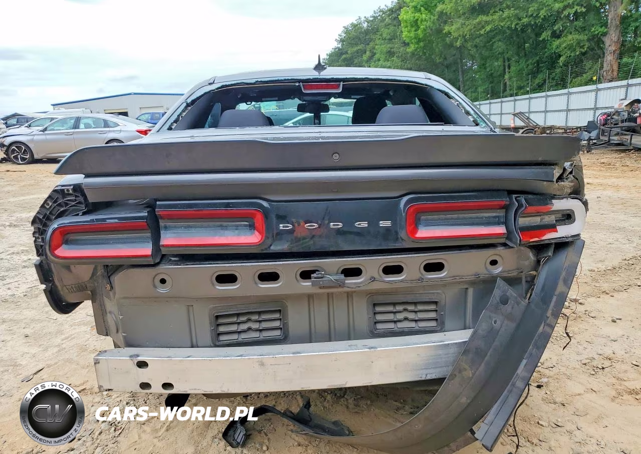 2018 Dodge Challenger Sxt VIN:2C3CDZAG5JH131606 - 6
