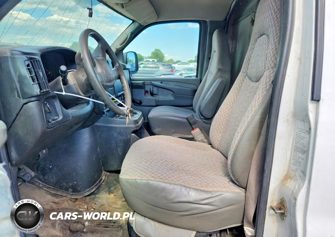 2007 Chevrolet Express G3500 VIN:1GBHG31U971164356 - 7