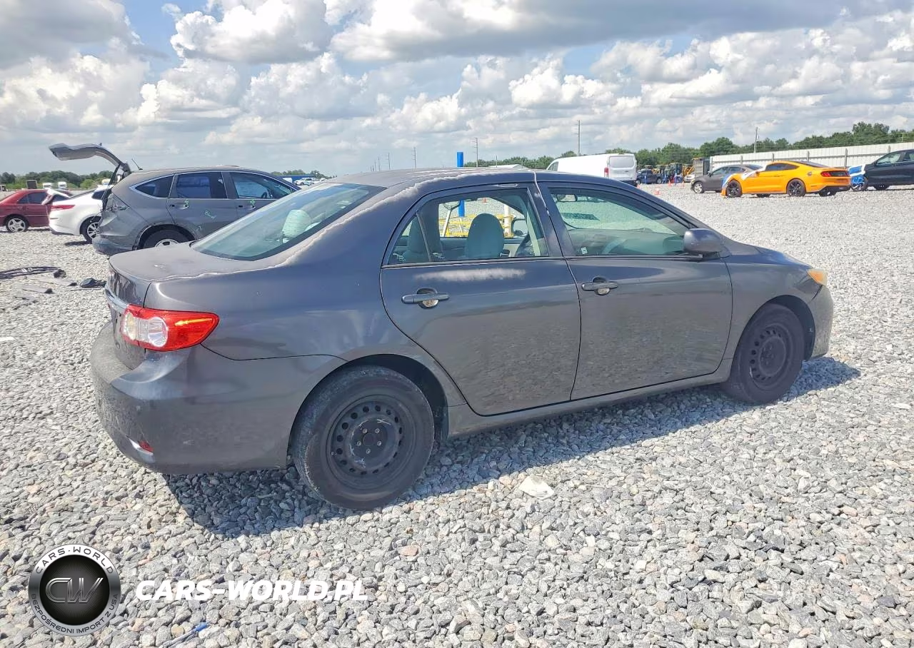 2013 Toyota Corolla L VIN:2T1BU4EE0DC004733 - 3