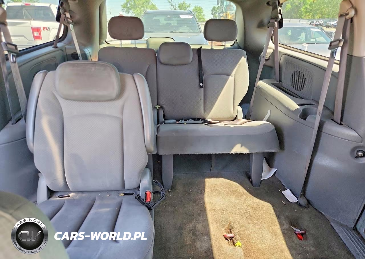 2007 Chrysler Town & Country Touring VIN:2A4GP54L97R349678 - 10