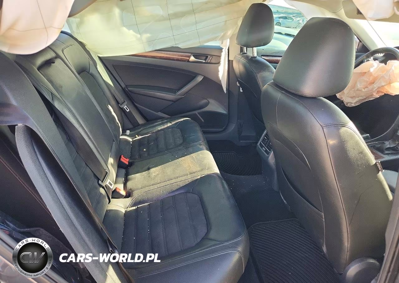 2013 Volkswagen Passat Sel VIN:1VWCN7A39DC148925 - 10