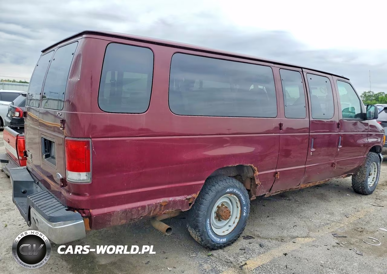 2013 Ford E-350 VIN:1FBSS31L57DB34989 - 3