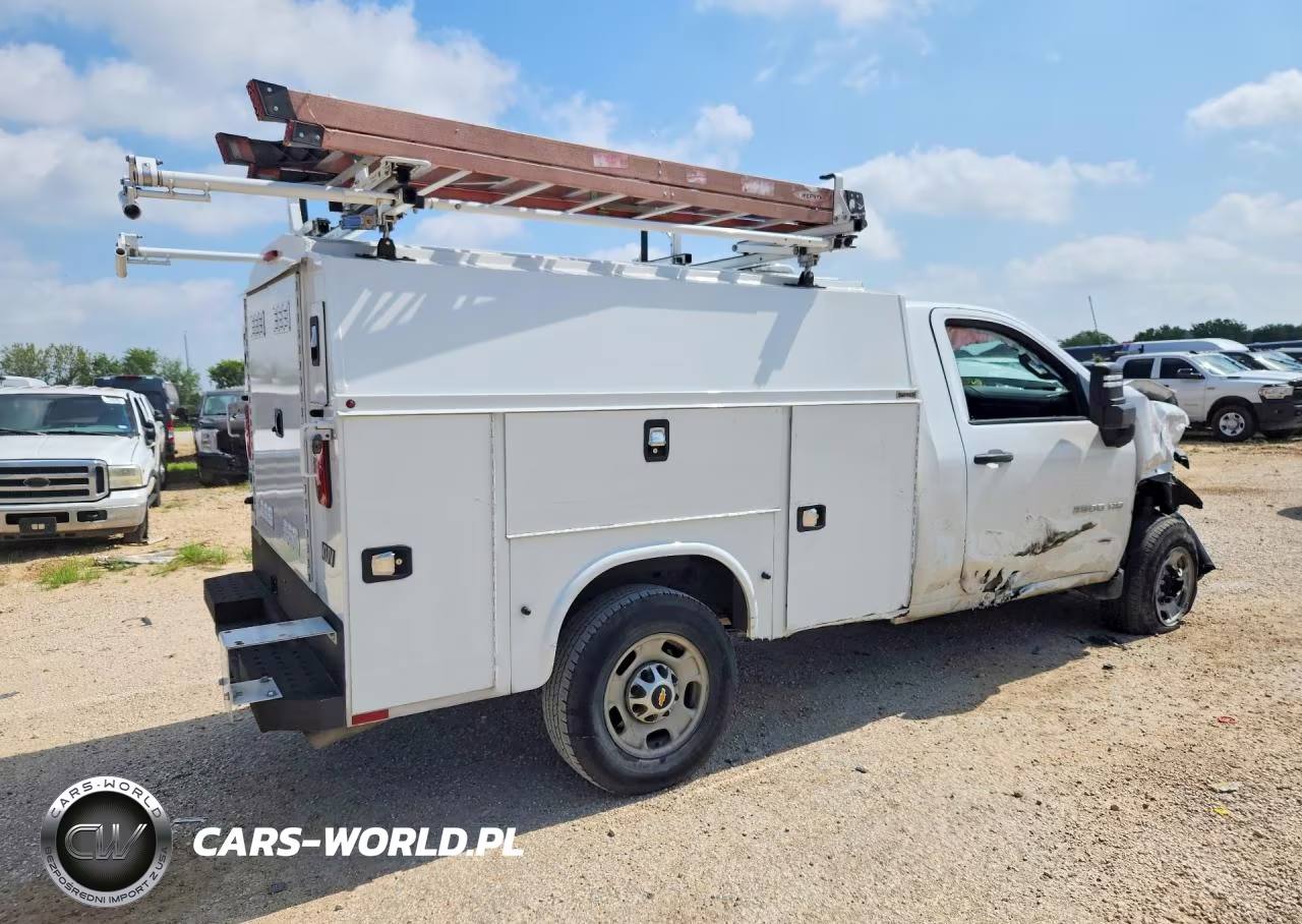 2022 Chevrolet Silverado C2500 Heavy Duty VIN:1GB0WLE75NF310109 - 3