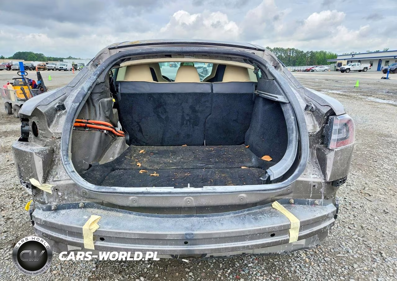2016 Tesla Model S VIN:5YJSA1E28GF168129 - 6