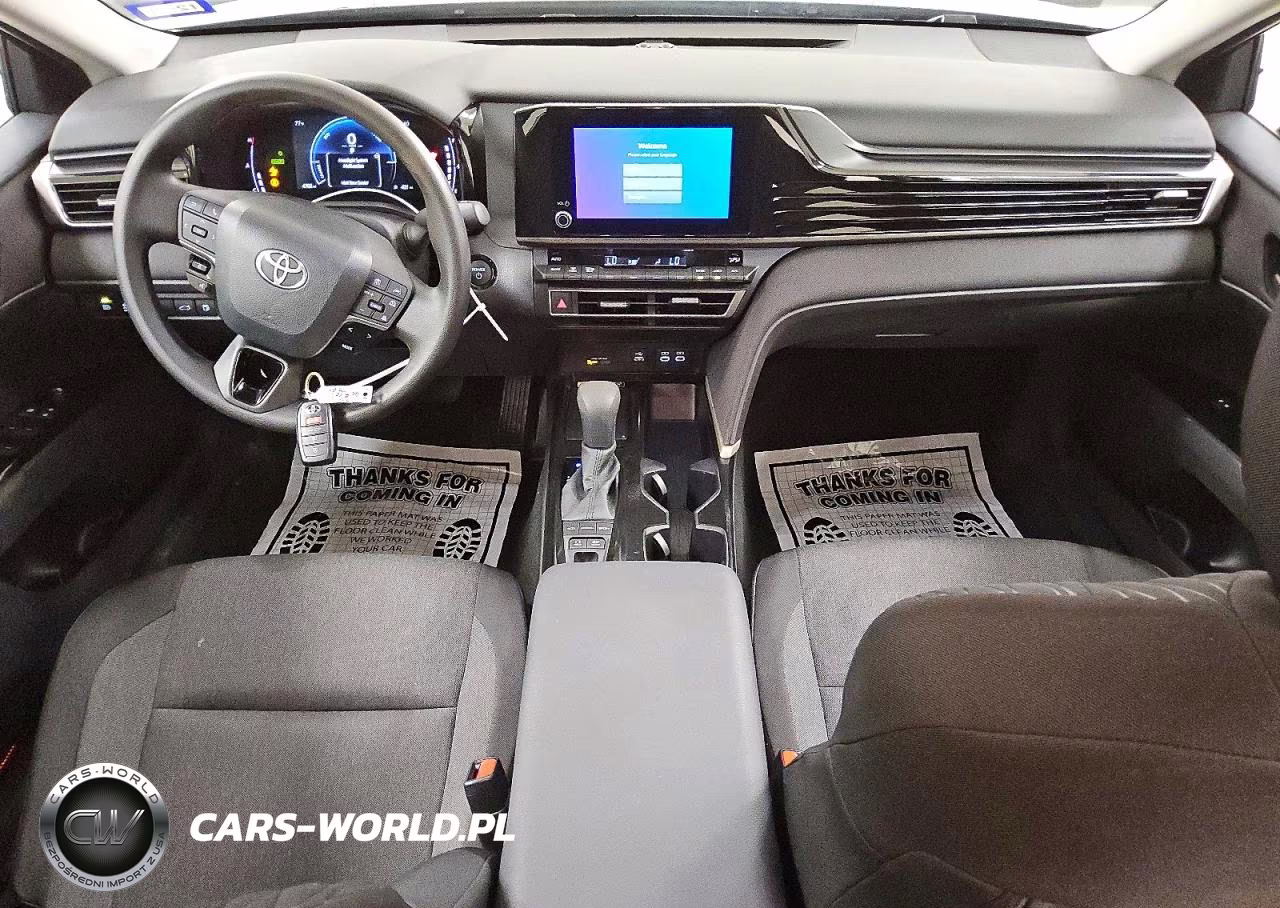 2026 Toyota Camry Le VIN:4T1DAACK1TU257288 - 8