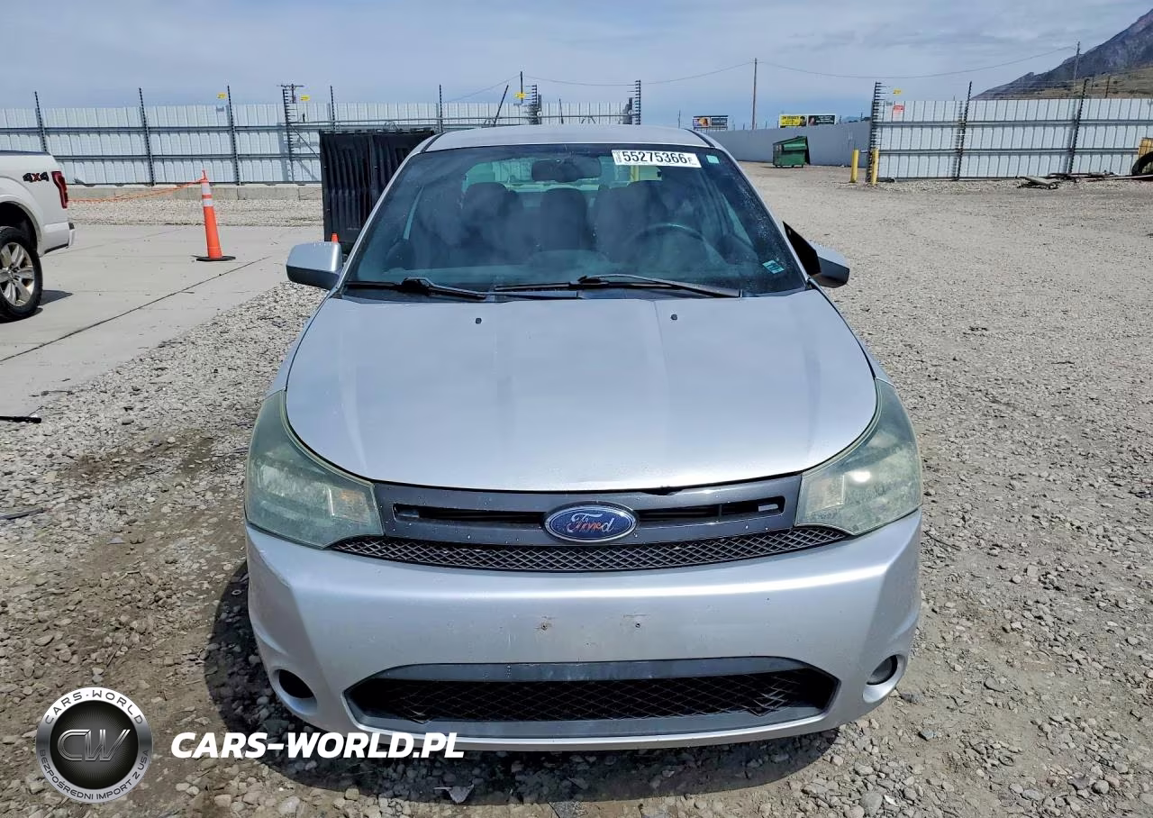 2010 Ford Focus Se VIN:1FAHP3CN5AW130402 - 5