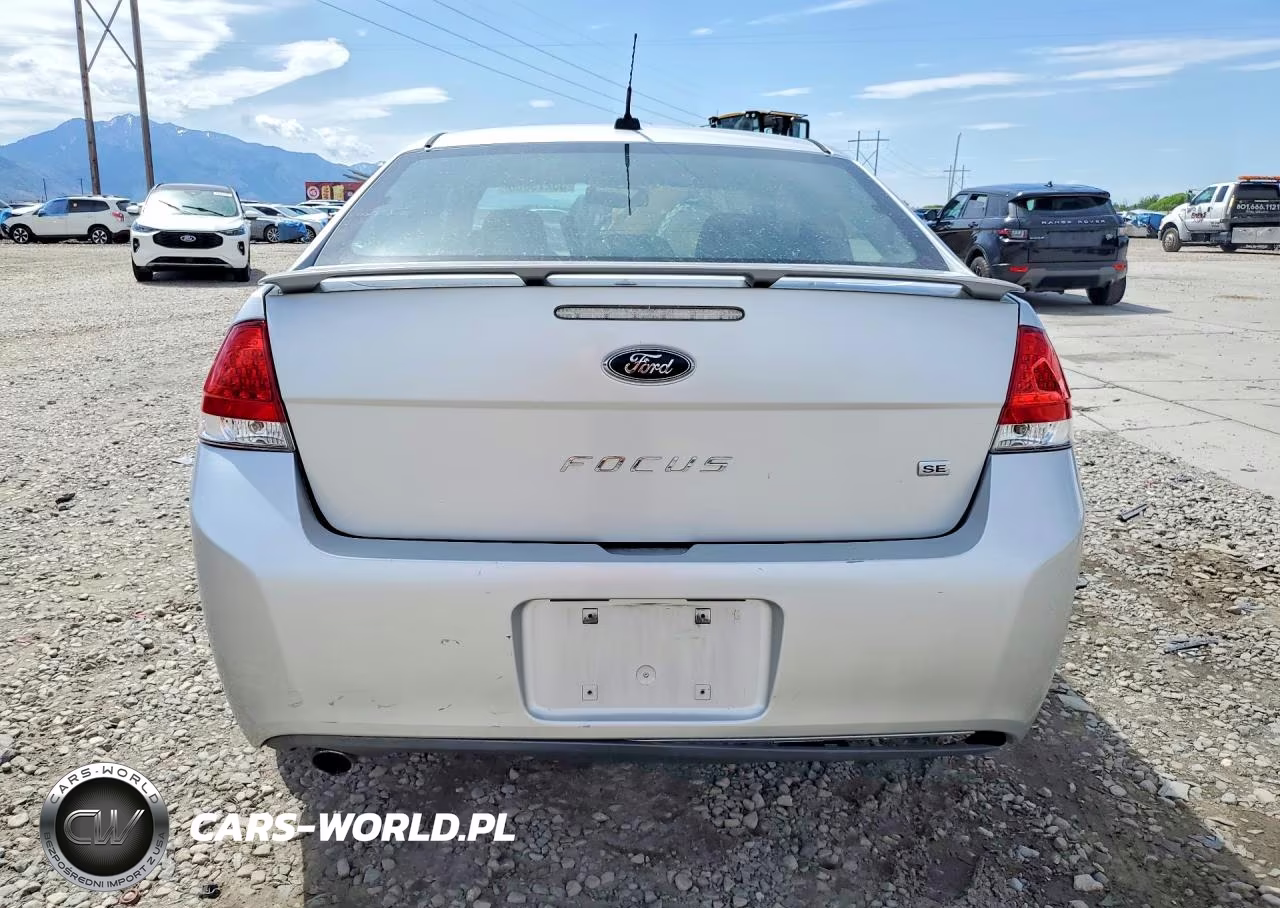 2010 Ford Focus Se VIN:1FAHP3CN5AW130402 - 6