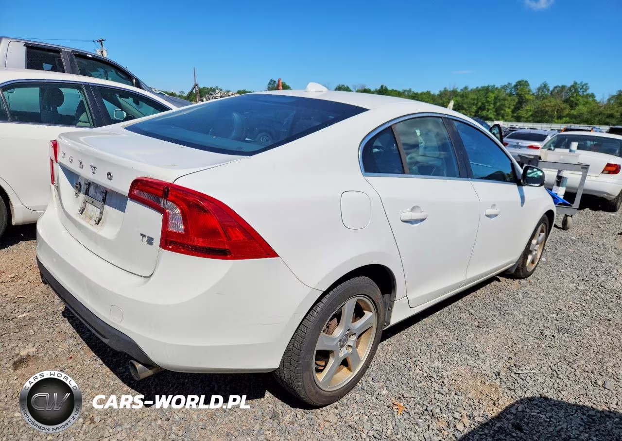 2012 Volvo S60 T5 VIN:YV1622FS0C2102717 - 3