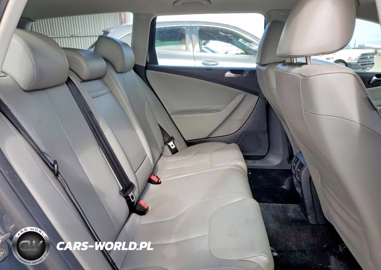 2010 Volkswagen Passat Komfort VIN:WVWXM9AN5AE075055 - 10