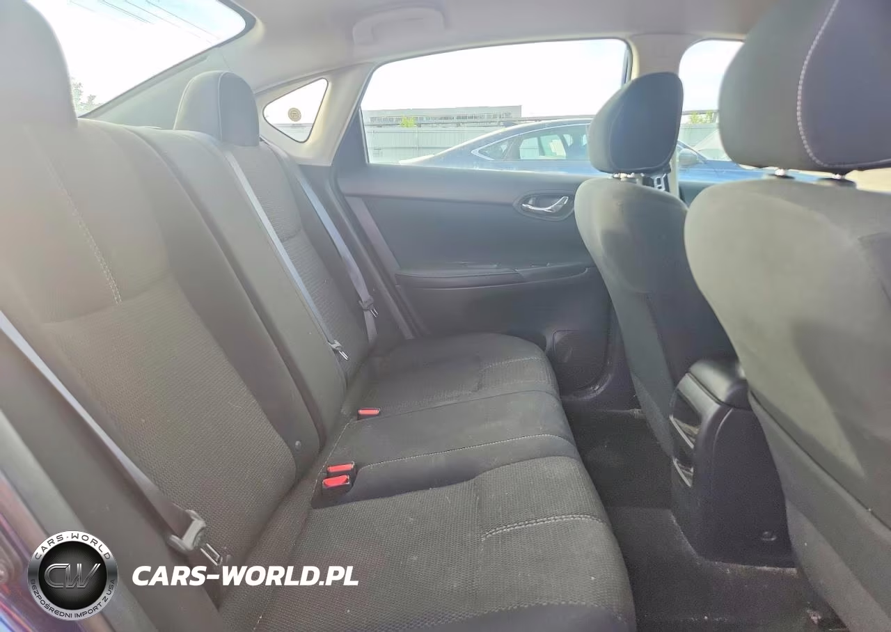 2016 Nissan Sentra S VIN:3N1AB7AP1GY284535 - 10