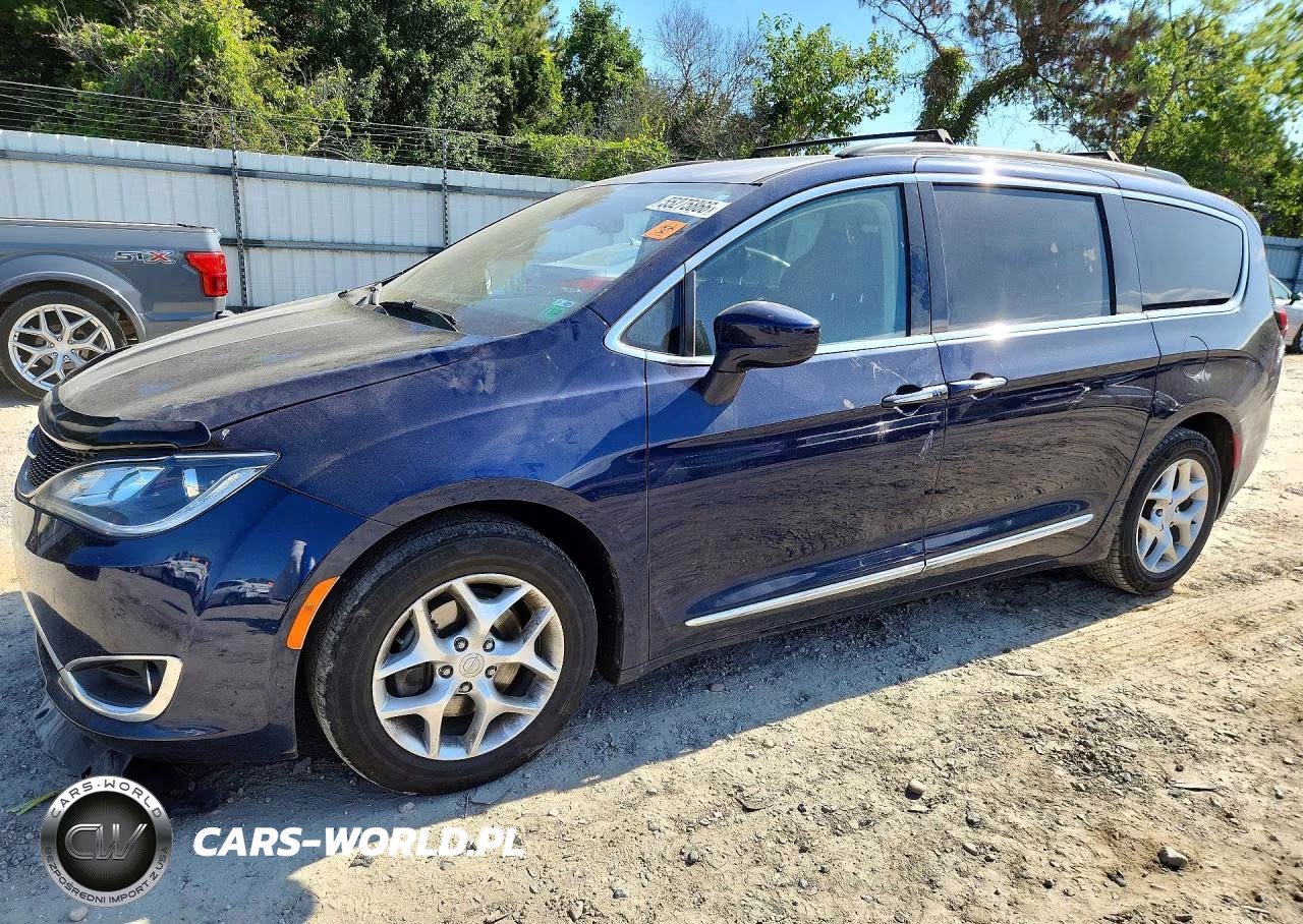 2017 Chrysler Pacifica Touring L