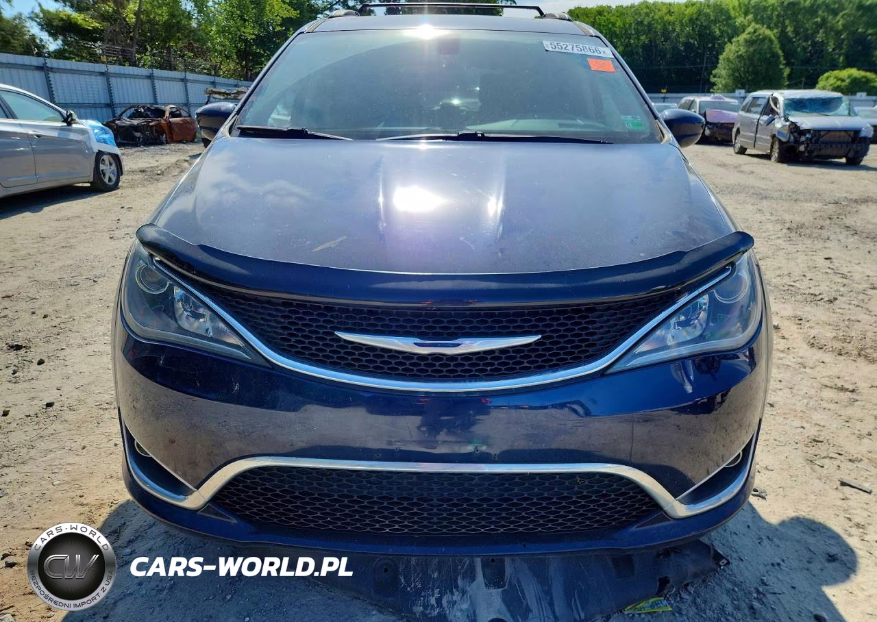 2017 Chrysler Pacifica Touring L VIN:2C4RC1BG4HR809498 - 5