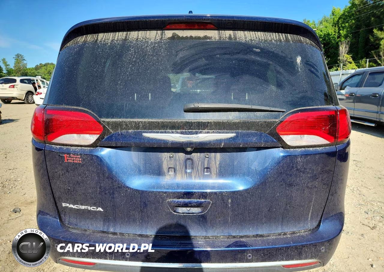 2017 Chrysler Pacifica Touring L VIN:2C4RC1BG4HR809498 - 6