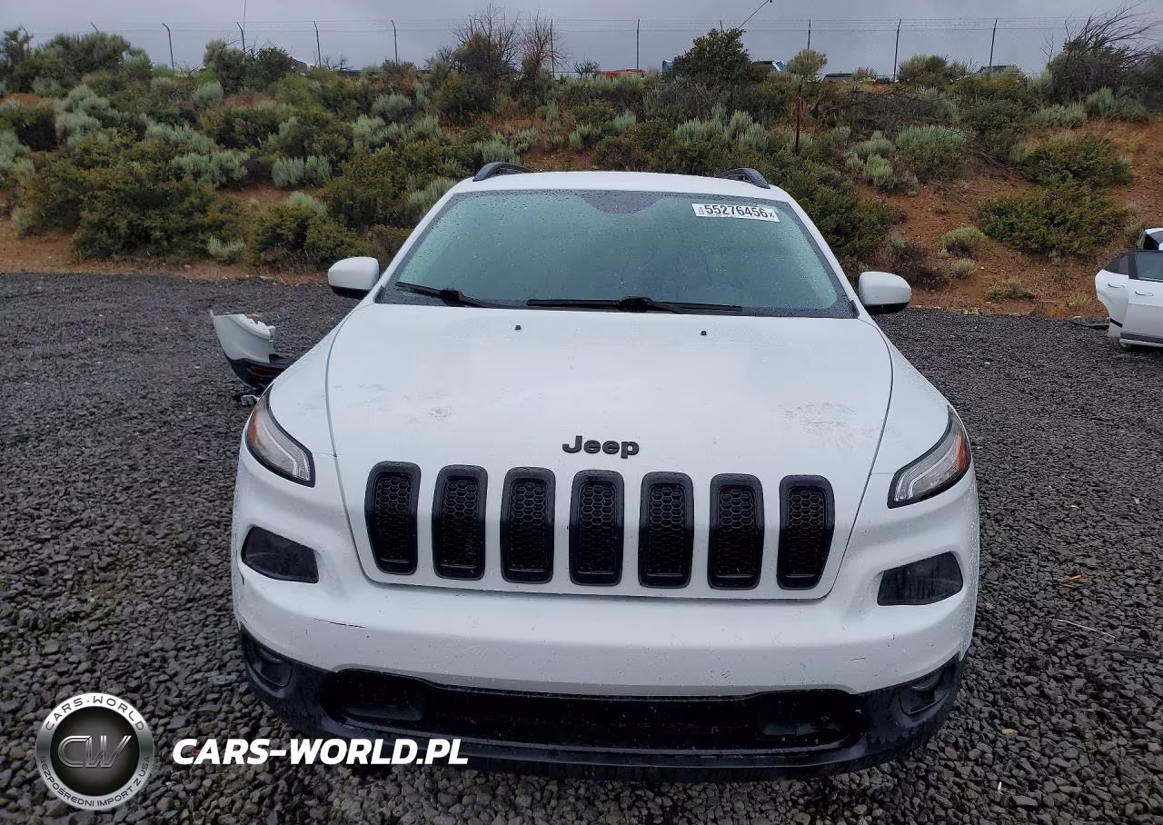2016 Jeep Cherokee Latitude VIN:1C4PJMCS7GW214183 - 5