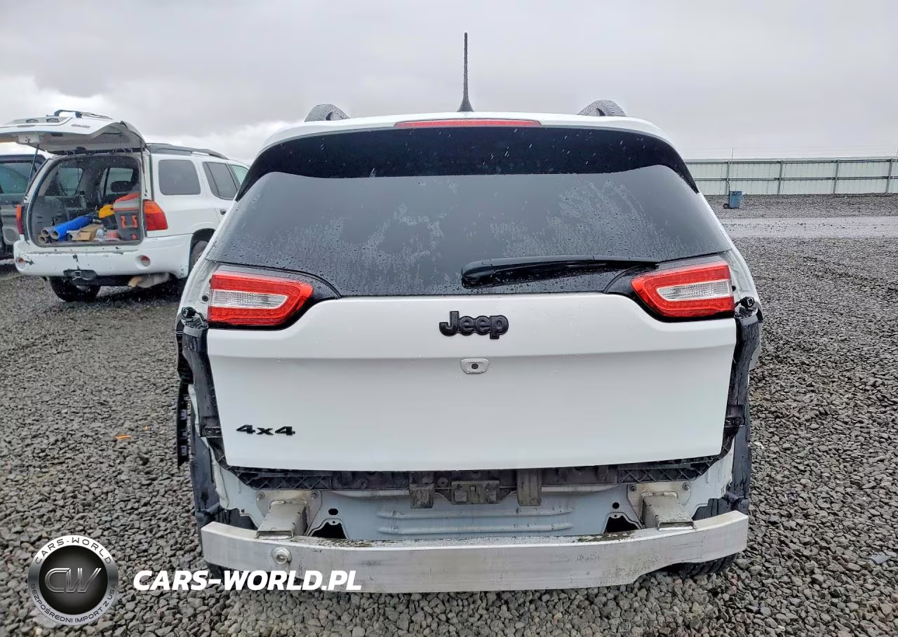 2016 Jeep Cherokee Latitude VIN:1C4PJMCS7GW214183 - 6
