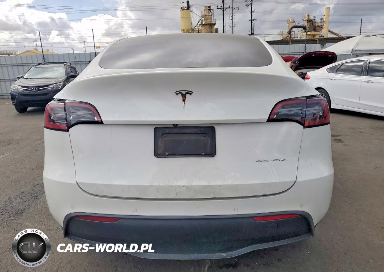 2021 Tesla Model Y VIN:5YJYGDEE2MF231368 - 6