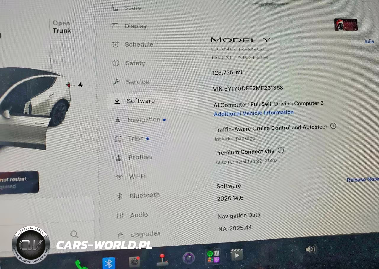 2021 Tesla Model Y VIN:5YJYGDEE2MF231368 - 9