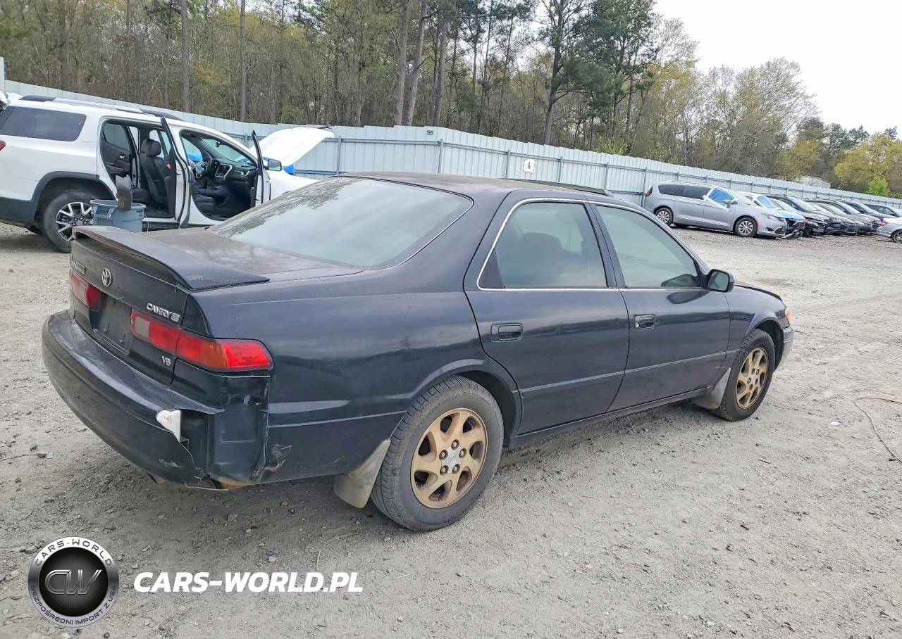 1999 Toyota Camry Le V6 VIN:JT2BF28K3X0155590 - 3