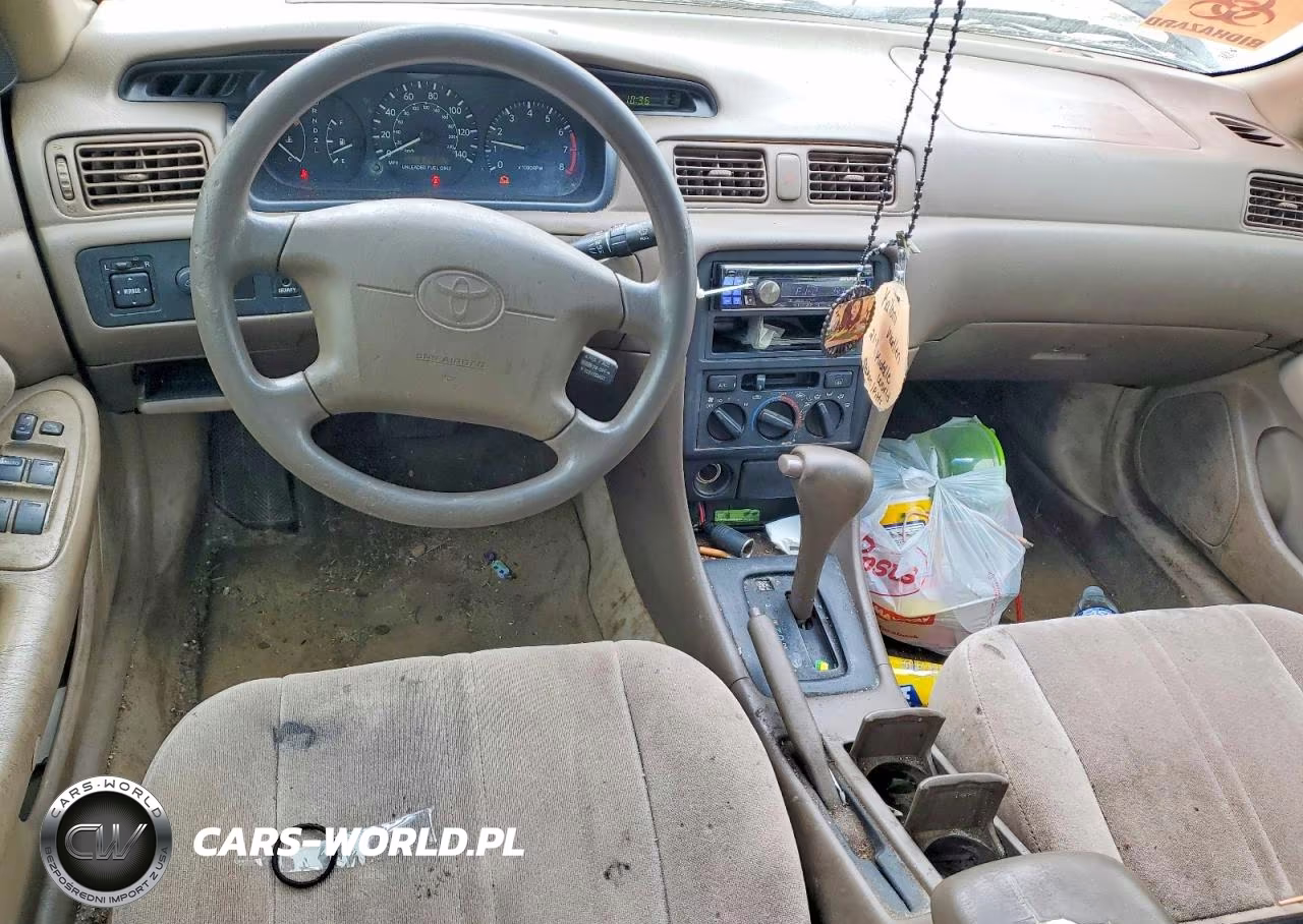 1999 Toyota Camry Le V6 VIN:JT2BF28K3X0155590 - 8