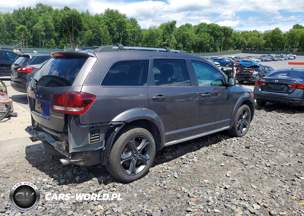 2019 Dodge Journey Crossroad VIN:3C4PDDGG4KT834078 - 3
